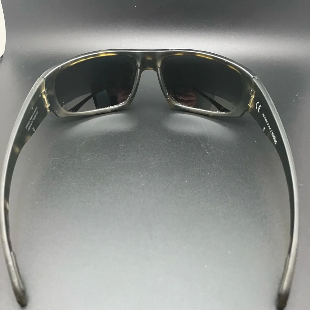 SMITH Black and Tortoise Sunglasses - Picture 6 of 9